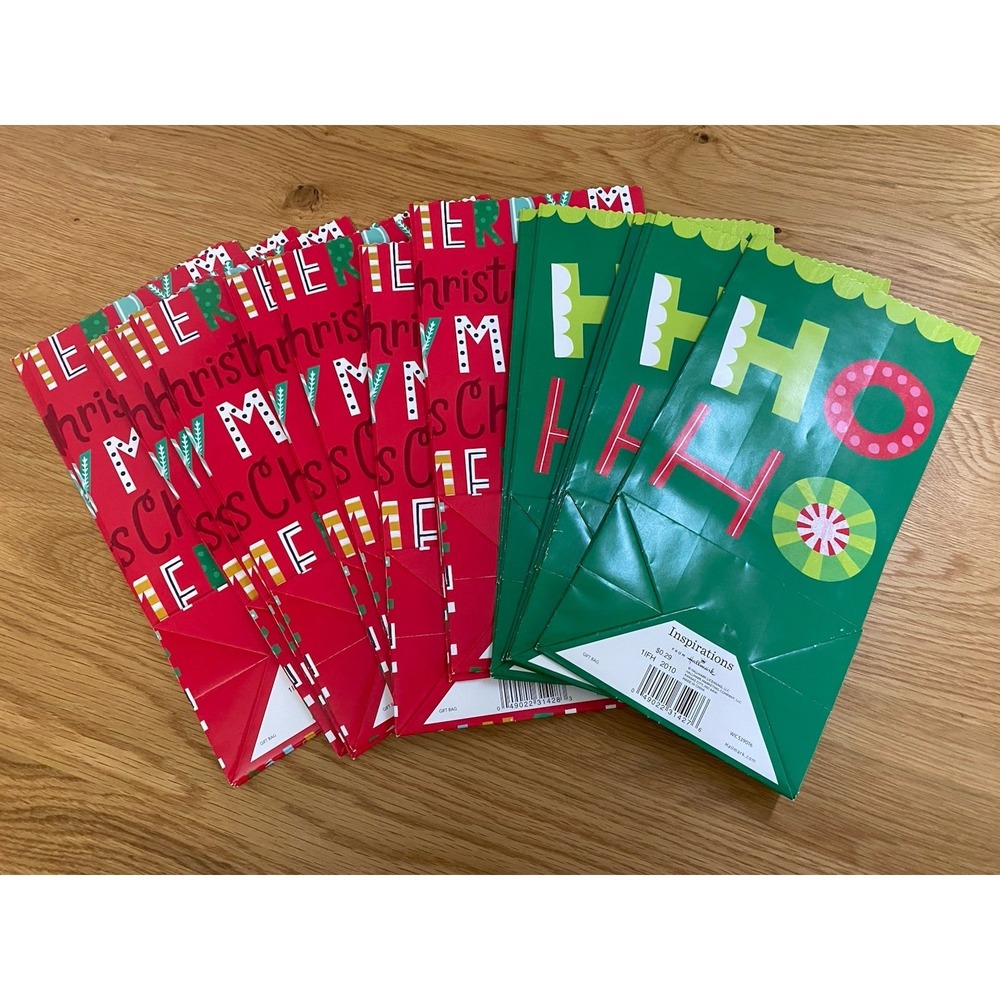 Hallmark Inspirations Christmas Gift Bags Lunch Bag Size Lot of 17 Green Red